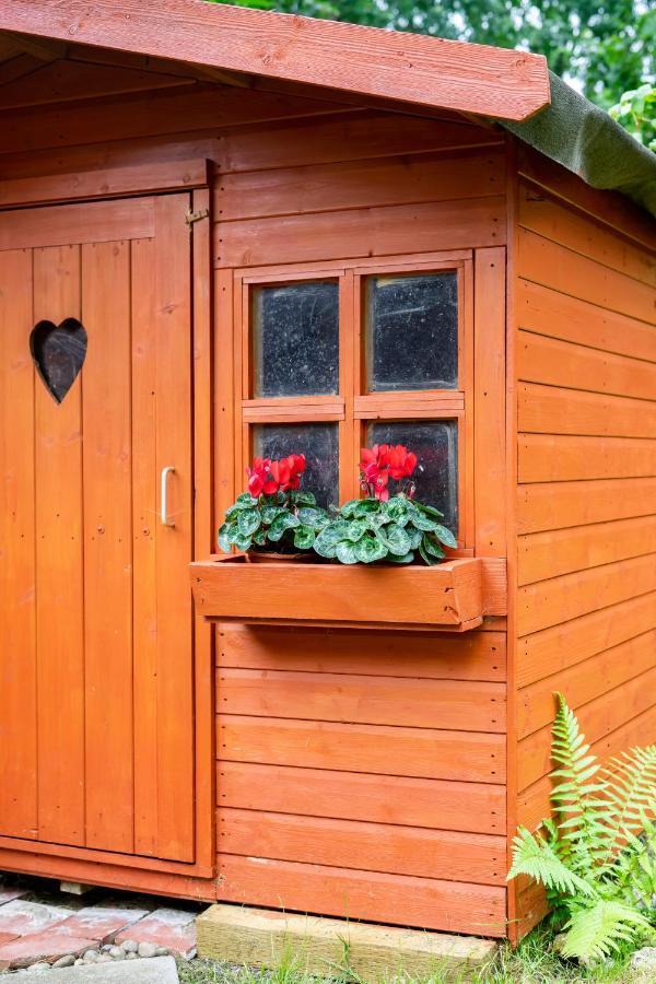Red Cherry House Watford (Hertfordshire) Exterior foto